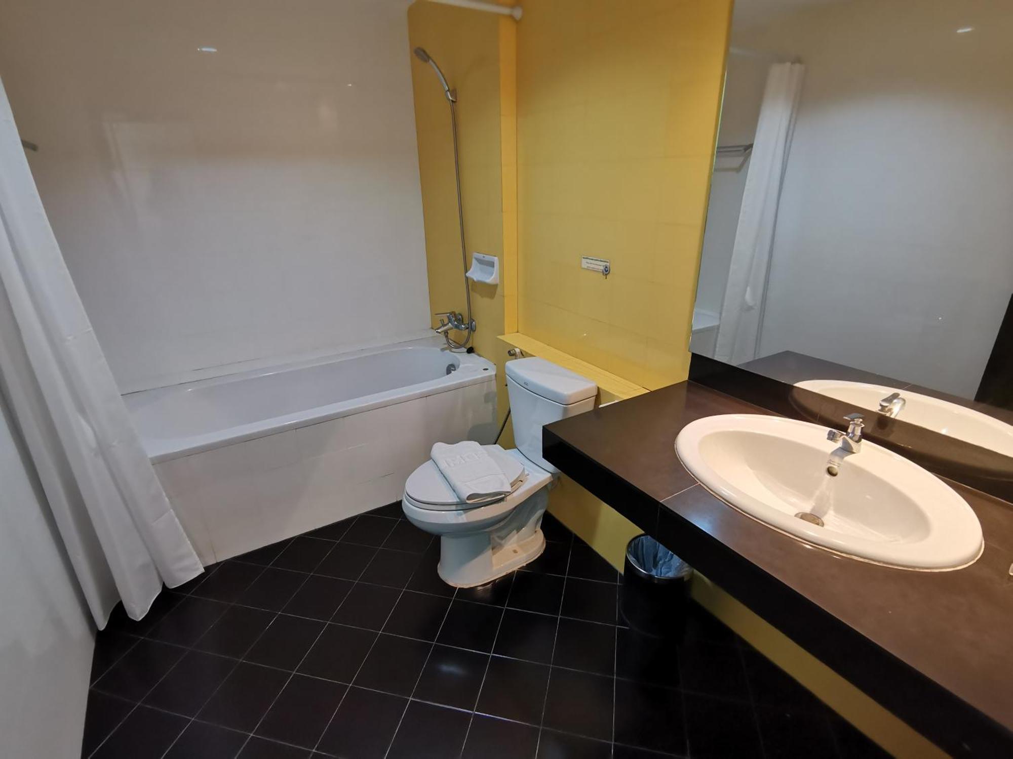 Twin Hotel Phuket Quarto foto